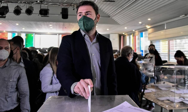 Το ΠΑΣΟΚ είναι εδώ – Από το ανέκδοτο, στην επιστροφή