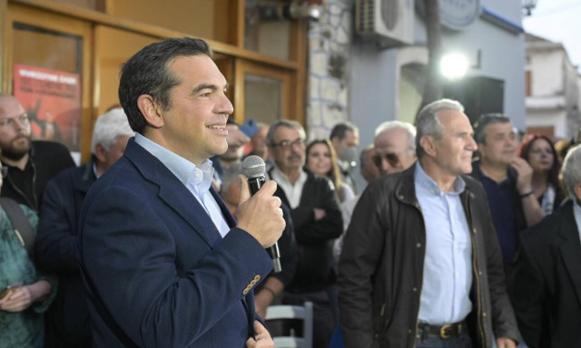 Ο Τσίπρας πατάει «γκάζι» στην τελική ευθεία πριν τις εκλογές της 15ης Μαΐου