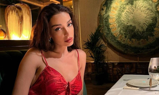 Ελένη Φουρέιρα: Μας σύστησε για πρώτη φορά τη μητέρα και τις αδερφές της (photos)