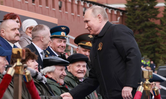 Τι έγινε ρε παιδιά; Δεν κήρυξε πυρηνικό πόλεμο ο Πούτιν;