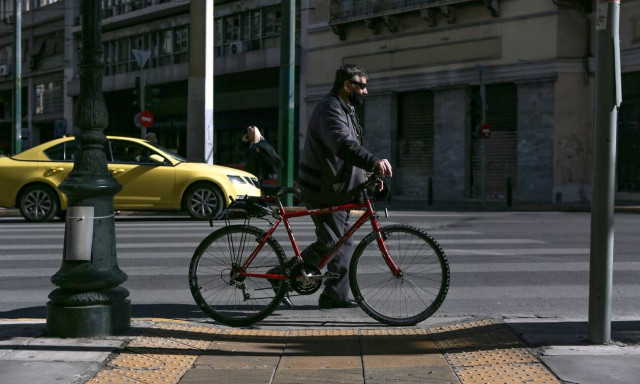 Κρούσματα σήμερα: 6.416 νέα ανακοίνωσε ο ΕΟΔΥ - 27 θάνατοι και 196 διασωληνωμένοι