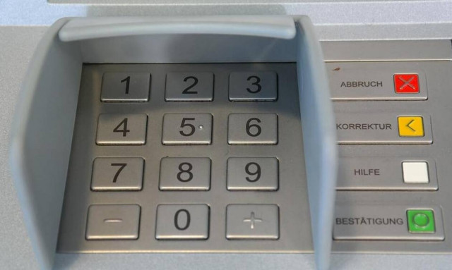 Χανιά: Άδειασε τον τραπεζικό λογαριασμό ηλικιωμένου μόλις αυτός έφυγε από τη ζωή