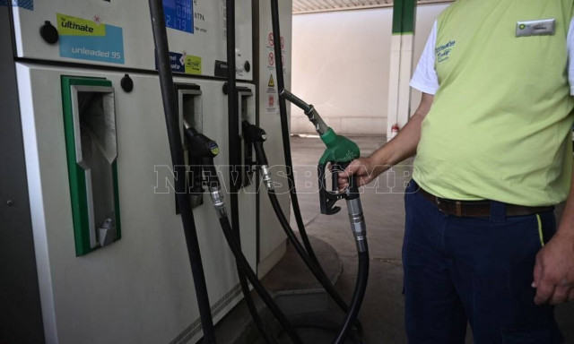 Απόγνωση στις αντλίες: «Έχουμε γονατίσει» - Τι δηλώνουν οι πολίτες στην κάμερα του Newsbomb.gr