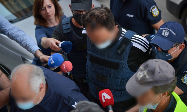 Θρήνος στη Μονεμβασιά: Κηδεύτηκαν τα δύο θύματα του 52χρονου