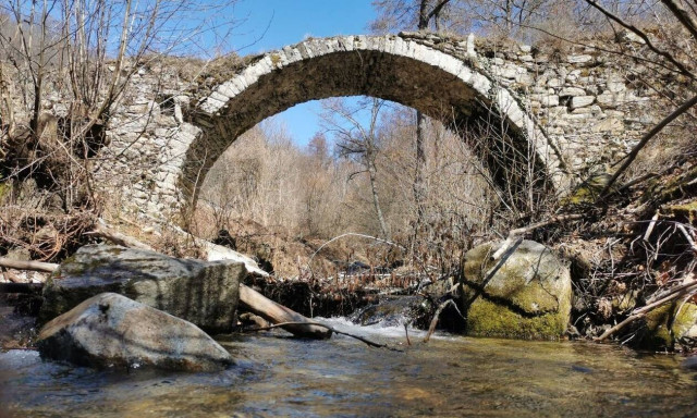 Καρυδοχώρι Σερρών: Τα πέντε γραφικά γεφύρια που συνδέουν το σήμερα με την Ιστορία