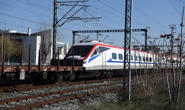 ΤΡΑΙΝΟΣΕ: Ξεκινάει το «ταξίδι» του το «Λευκό Βέλος» - Τα νέα δρομολόγια από την Κυριακή 15 Μαΐου