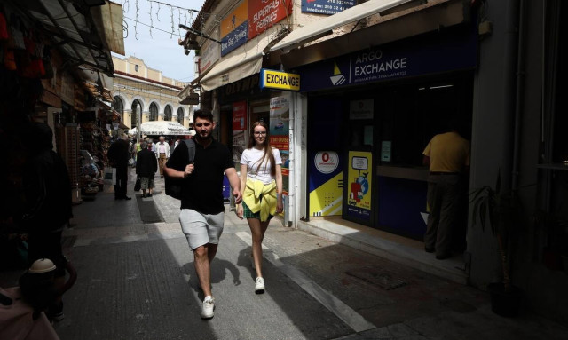 Greece confirms 4,324 coronavirus infections on Sat., 15 deaths; 173 on ventilators