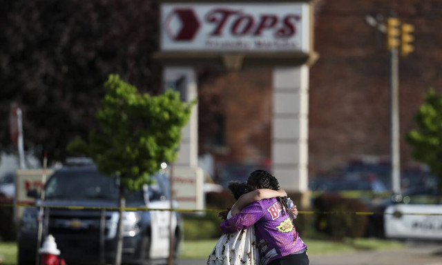 Μακελειό με 10 νεκρούς θρηνεί το Μπάφαλο της Νέας Υόρκης