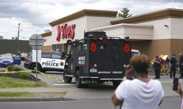 ΗΠΑ: Ρατσιστικά τα κίνητρα της επίθεσης ενόπλου στο Μπάφαλο