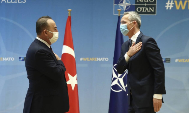 NATO: Διαλλακτικός με τη Φινλανδία ο Τσαβούσογλου, «πυρά» στη Σουηδία