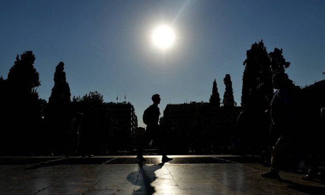 Υπ. Εργασίας: Ο «χάρτης» των πληρωμών από τον e-ΕΦΚΑ και τον ΟΑΕΔ έως τις 20 Μαΐου