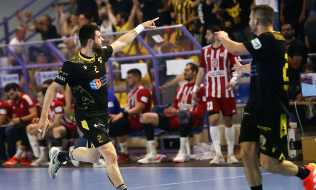 ΑΕΚ – Ολυμπιακός 26-23: Η «Ένωση» έμεινε «ζωντανή» στη μάχη του τίτλου - Τα highlights του Game 3