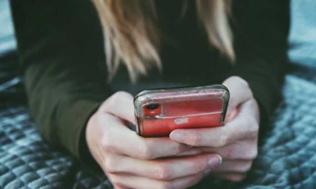 Blackout Challenge: Τελικά οι αλγόριθμοι των social media προστατεύουν τα παιδιά;