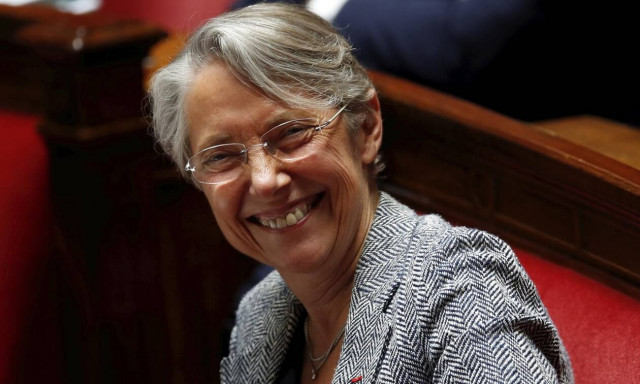 Ελιζαμπέτ Μπορν, η νέα πρωθυπουργός της Γαλλίας: Ποια είναι η «εκλεκτή» του Μακρόν