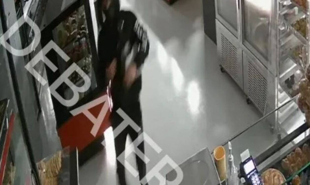 Στόχος διαρρηκτών γνωστός φούρνος στο Παλαιό Φάληρο – Βίντεο ντοκουμέντο