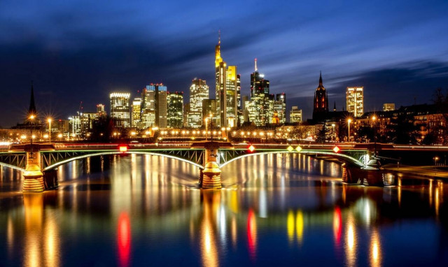 Γερμανία: «Ψαλίδι» στο δημόσιο φωτισμό λόγω της ενεργειακής κρίσης