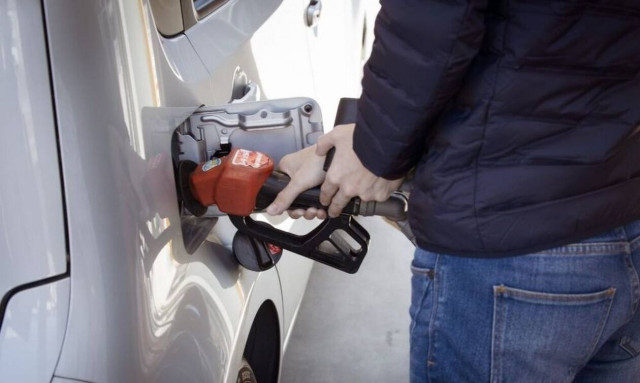 Νέος συναγερμός: Εντοπίστηκε βακτήριο στα ρεζερβουάρ που «πίνει» τα καύσιμα