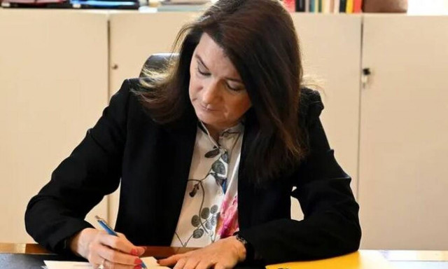 H Σουηδία υπέγραψε το αίτημα για ένταξή της στο ΝΑΤΟ