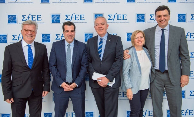 «Κλειδί» τα θεραπευτικά πρωτόκολλα - Πότε έρχεται η ώρα της φαρμακευτικής δαπάνης