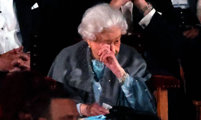 Βασίλισσα Ελισάβετ: Η συγκίνησή της για τον πρίγκιπα Φίλιππο (vid)