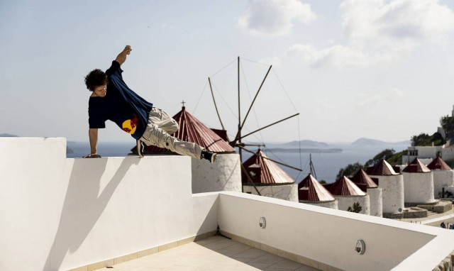 Το ανανεωμένο Red Bull Art of Motion ταξιδεύει στην πανέμορφη Αστυπάλαια