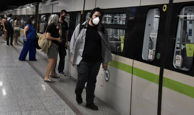 Πλεύρης: Η μάσκα να είναι απαραίτητη όπου υπάρχει συνωστισμός – Τι «έδειξε» για τις εξαιρέσεις