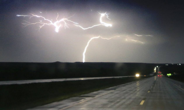 Καιρός: Αισθητή πτώση της θερμοκρασίας την Πέμπτη - Πότε θα υποχωρήσουν τα έντονα φαινόμενα (pics)