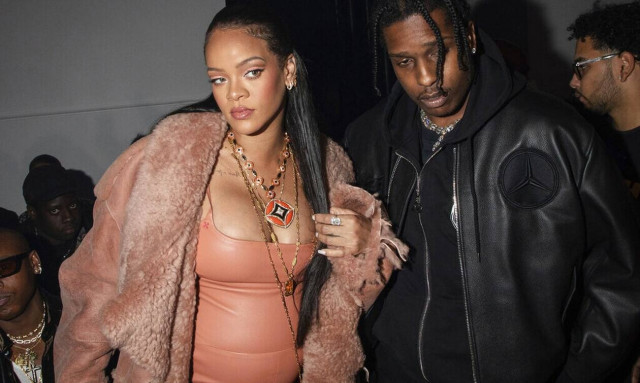 Ριάνα: Η 34χρονη ποπ σταρ γέννησε το πρώτο της παιδί - Έφερε στον κόσμο ένα αγοράκι