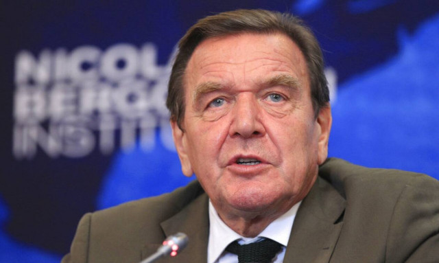 ΕΕ: Ο Γερμανός πρώην καγκελάριος Σρέντερ δέχεται πιέσεις για να παραιτηθεί από τον κολοσσό Rosneft