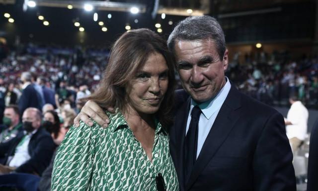 Η Βάνα Μπάρμπα στο συνέδριο του ΠΑΣΟΚ-ΚΙΝΑΛ