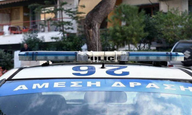 Το «έπαιζαν» ερωτευμένες και του απέσπασαν 50.000 ευρώ