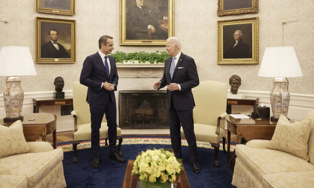 Δημοσκόπηση MRB για το Newsbomb.gr: Θετική η αξιολόγηση για το ταξίδι Μητσοτάκη στις ΗΠΑ