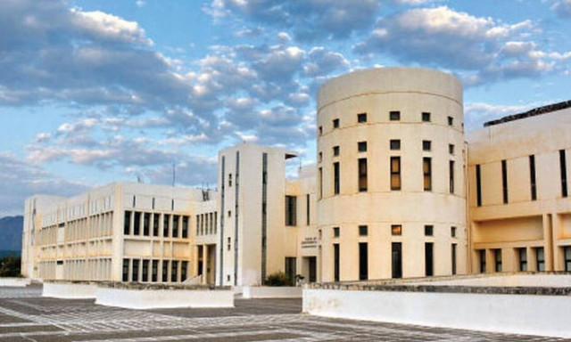 Εισβολή κουκουλοφόρων στο Πανεπιστήμιο Κρήτης - Τραυματίες δυο φοιτητές