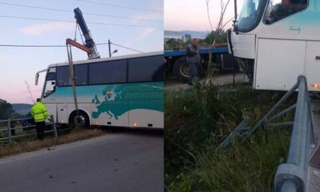 Ιωάννινα: Λιποθύμησε στο τιμόνι ο οδηγός και έχασε τον έλεγχο του λεωφορείου