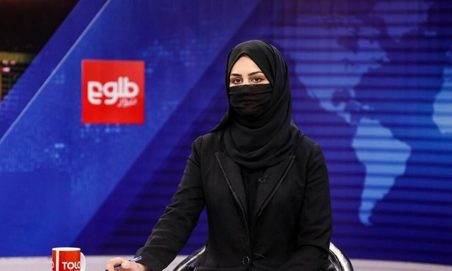 Αφγανιστάν: Οι τηλεπαρουσιάστριες που αψήφησαν τους Ταλιμπάν κάλυψαν τελικά τα πρόσωπά τους