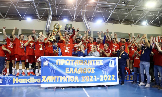 Ολυμπιακός – ΑΕΚ 25-23: Πρωταθλητές οι «ερυθρόλευκοι» - Τα highlights των τελικών (vids)