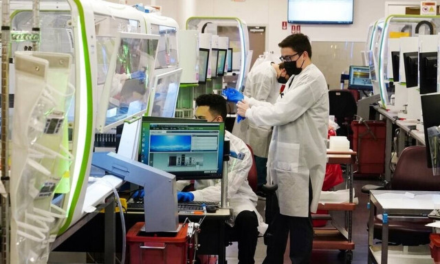 Έρευνα Prorata: Πείτε μας τη γνώμη σας για την ευλογιά των πιθήκων: Σας ανησυχεί; Είναι τυχαία;