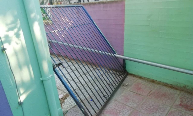 Θεσσαλονίκη: Βανδάλισαν δημοτικά σχολεία - Έσπασαν τις κλειδαριές και πλημμύρισε το κτήριο