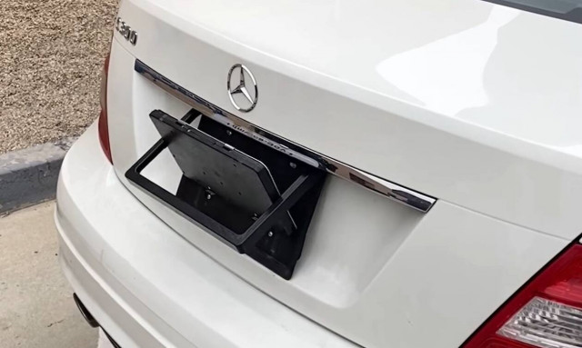 Τι κοινό μπορεί να έχει μια Mercedes C-Class με τον James Bond;