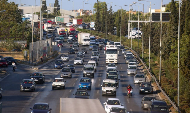 Κίνηση: Απροσπέλαστος ξανά ο Κηφισός – Ποιοι άλλοι δρόμοι έχουν μποτιλίαρισμα