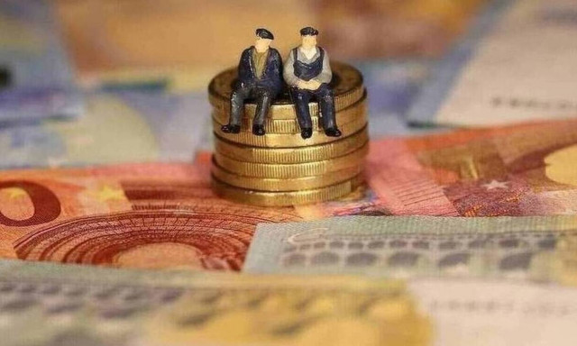 Δύο επιπλέον μήνες, έως τον Αύγουστο, δίνει η Κομισιόν στο υπουργείο Εργασίας προκειμένου να ολοκληρ