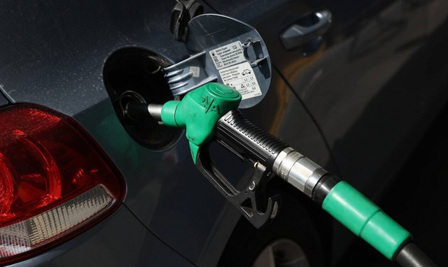 Θεσσαλονίκη: Φούλαρε βενζίνη και έφυγε χωρίς να πληρώσει