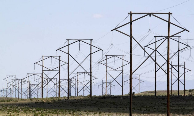 Άρχισε η παράνοια στην Ευρώπη: Με βεντάλιες και θερμοστάτες θα περιορίσουν την κατανάλωση