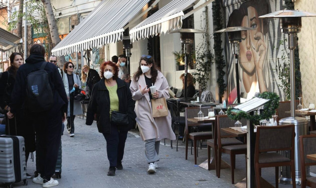 Κρούσματα σήμερα: 4.048 νέα ανακοίνωσε ο ΕΟΔΥ - 13 θάνατοι και 141 διασωληνωμένοι