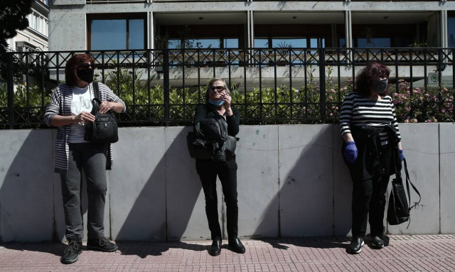 Προσλήψεις στο Δημόσιο: Αλλάζουν όλα – Τέλος στους… συνοδούς ανελκυστήρων