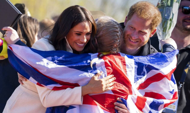 Χάρι και Μέγκαν «επιστρέφουν» στο Λονδίνο - Η μεγάλη στιγμή για τη βασιλική οικογένεια