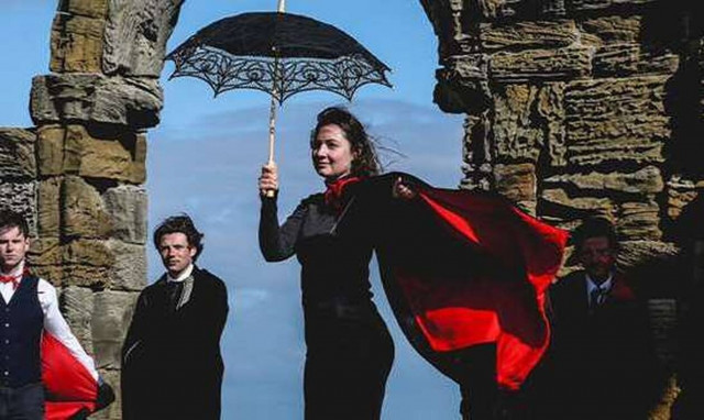 Βρετανία: Η πόλη Ουίτμπι έσπασε το ρεκόρ Γκίνες συνάθροισης... βαμπίρ