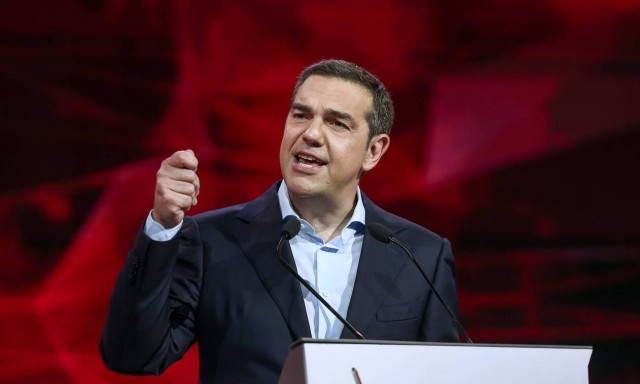 LIVE η συζήτηση του Αλέξη Τσίπρα στο συνέδριο της ΕΣΕΕ