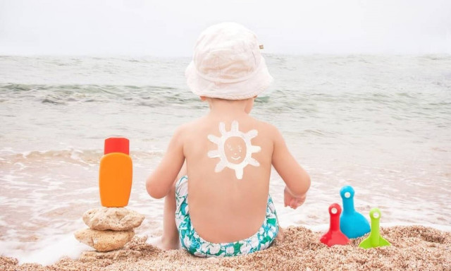 Ποιο αντηλιακό προστατεύει καλύτερα τα παιδιά σας