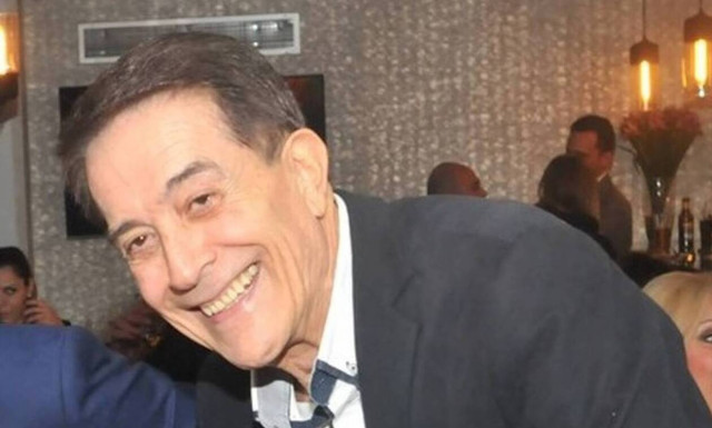 Singer Dakis dies at the age of 79